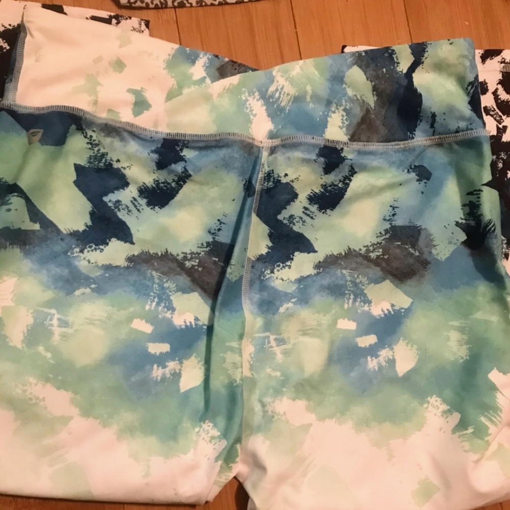 Wynn crop Fabletics leggings large